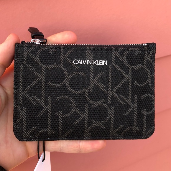 Calvin Klein Offset MonogramLogo Key Fob Card Case - Picture 2 of 4